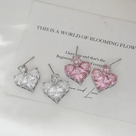 Orecchini a Bottone con Zirconia a Cuore Lusso Con Perno in Argento Sterling 925 Rame Placcato Oro Argento Rosa Bianco Orecchini a Cuore Donna