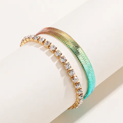 Iridescent Gradient Copper Layered Necklace For Women Gold Plated Flat Snake Chain Rhinestone Square Pendant Jewelry Decor