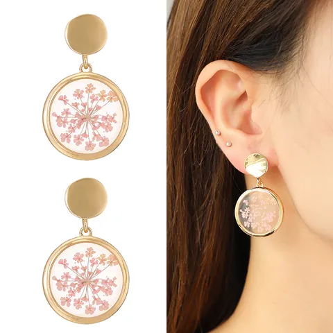 Bohemian Handmade Resin Dried Flower Drop Earrings Gold Alloy Frame Floral Beaded Long Dangle Earrings For Women Natural Jewelry