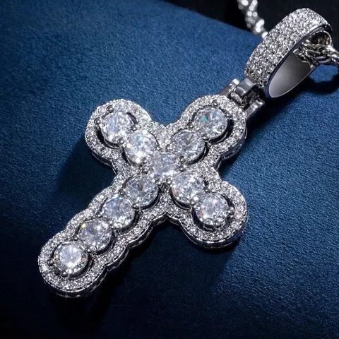 Iced Out Hollow Cross Pendant Necklace Copper Zirconia Hip Hop Jewelry For Men Women Party Gift Silver Color Twist Chain