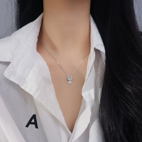 Lindo Collar con Colgante de Gato de Plata de Ley 925 con Zirconia Brillante Elegante Cadena de Caja Joyería de Animales Regalo