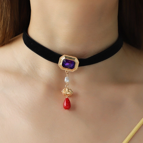 Vintage Multi-layered Faux Artificial Pearl Heart Pendant Necklace For Women Alloy Velvet Gem Choker Cross Boho Jewelry Party Gift