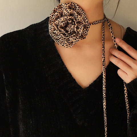 Vintage Fabric Rose Flower Choker Necklace For Women Leopard Print Floral Gingham Long Ribbon Wrap Lace Up Neck Strap Jewelry Accessory