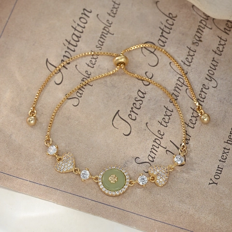 Elegante Bracciale in Rame Placcato Oro Con Zirconia a Cuore Imitazione Calcedonio Verde Coulisse Regolabile Donna Gioielli