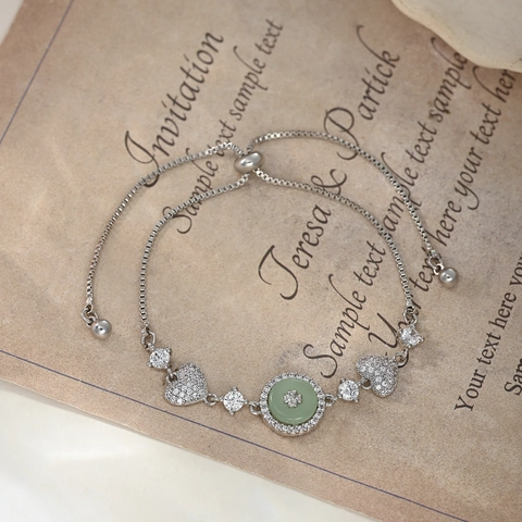 Elegante Bracciale in Rame Placcato Oro Con Zirconia a Cuore Imitazione Calcedonio Verde Coulisse Regolabile Donna Gioielli