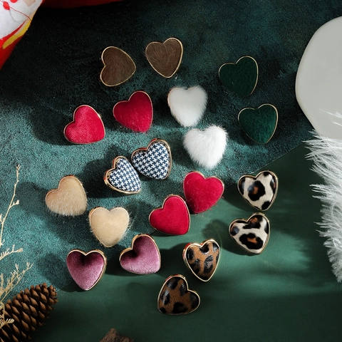 Vintage Legering Gevlokte Hart Oorknopjes Voor Vrouwen Kerst Winter Pluche Luipaard Hahnentritt Patroon Hart Sieraden