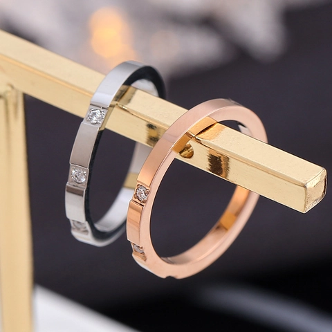Minimalist Stainless Steel Ring With Three Zirconia Rose Gold Gold Silver Plated Fashion Wedding Band For Women Jewelry