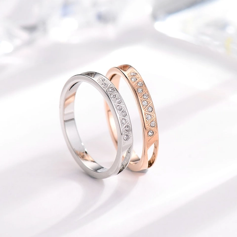 Minimalist Titanium Steel Zirconia Ring For Women Rose Gold Silver Geometric Triangle Inlaid Fashion Finger Ring Jewelry