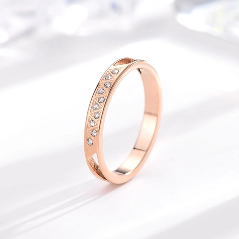 Minimalist Titanium Steel Zirconia Ring For Women Rose Gold Silver Geometric Triangle Inlaid Fashion Finger Ring Jewelry