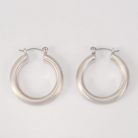 Boucles d'Oreilles Créoles Épaisses en Alliage Minimalistes Avec Finition Brossée Créoles en Métal Mat pour Femmes Bijoux