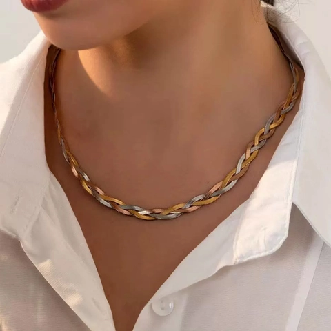 Elegante Collana a Catena a Serpente Intrecciata Tricolore Per Donna Acciaio al Titanio Placcato Oro Argento Oro Rosa