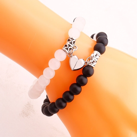 Set di Braccialetti di Coppia con Cuore Magnetico in Pietra Naturale Lava Opaca Quarzo Rosa Ametista Perline Gioielli Elastici Regalo per Innamorati