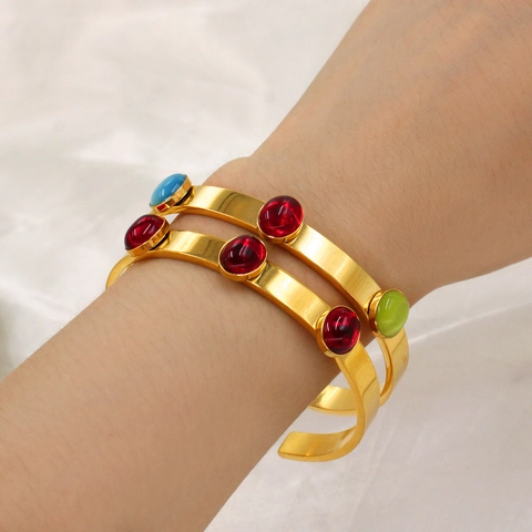 Women 18K Gold Plated Titanium Steel Oval Zirconia Open Cuff Bracelet Retro Minimalist Light Luxury Hand Jewelry Jewelry Gift