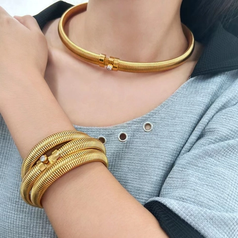 Stainless Steel Tubogas Spiral Bangle Gold Silver Plated Zircon Inlaid Open Cuff Layered Bracelet For Women Fashion Jewelry