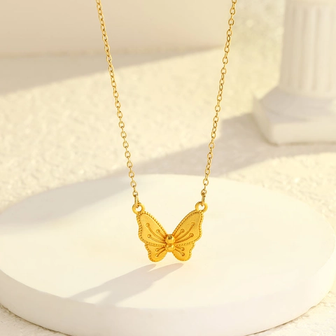 18K Gold Plated Stainless Steel Brushed Butterfly Pendant Necklace For Women Elegant Animal Jewelry Minimalist Choker Gift