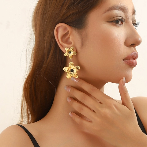 Pendientes de Acero Inoxidable 316 Forma Flor Margarita Concha para Mujer Estilo Vacaciones Impermeable Oro Strass Joyería