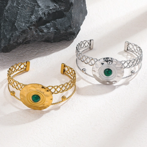Vintage Stainless Steel Open Bangle For Women Retro Hammered Texture Green Stone Cuff Bracelet Elegant Hollow Weave Jewelry