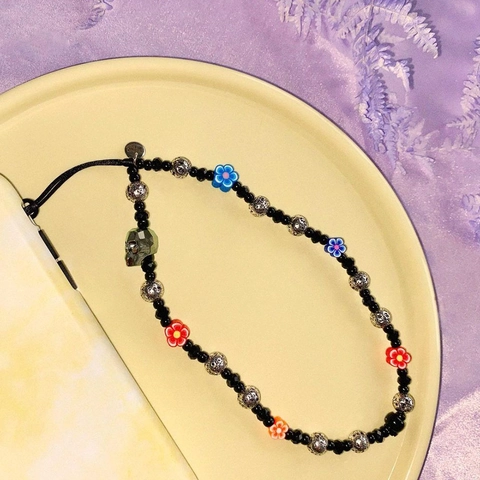 Handmade Beaded Phone Lanyard With Volcanic Stone Glass Beads Skull Flower Pendant Tech Accessory For Women Men Unique Style