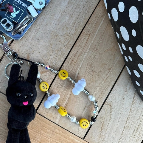 Handmade Beaded Phone Strap Smile Face White Cloud Imitation Artificial Pearl Lanyard Charm Wrist Strap For Women Phone Accessory