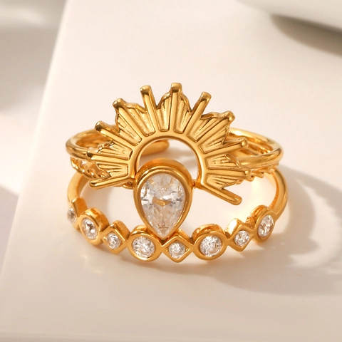 Set di Anelli di Lusso in Acciaio Inossidabile e Zirconia per Donna Placcato Oro Sole Goccia d'Acqua Anelli Regolabili Gioielli da Festa Boho Vintage