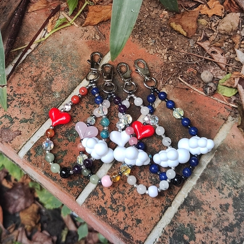 Handmade Natural Stone Beaded Keychain Heart Cloud Pendant Glass Crystal Beads Zinc Alloy Clasp Fashion Bag Charm Gift