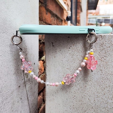 Handmade Beaded Phone Charm Sakura Flower Acrylic Heart Star Bag Hanging Chain For Women Girls Tech Accessories Decor