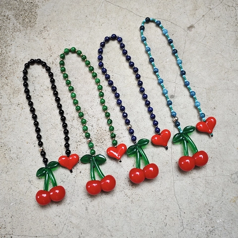 Handmade Beaded Bag Charm Keychain For Women Sweet Acrylic Cherry Heart Pendant Ins Style Schoolbag Decoration Accessories