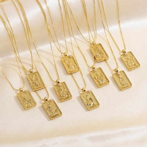 French Vintage Tarot Card Pendant Necklace Stainless Steel Gold Plated Sun Moon Relief Design Women Clavicle Chain Jewelry
