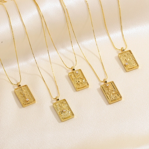 French Vintage Tarot Card Pendant Necklace Stainless Steel Gold Plated Sun Moon Relief Design Women Clavicle Chain Jewelry