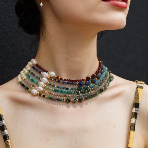Französisches Nischendesign Naturstein Süßwasserperle Halskette Handgefertigte Perlen Granat Lapislazuli Eleganter Schmuck Damen