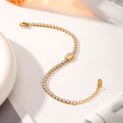 Lussuoso Bracciale in Acciaio Inossidabile Placcato Oro 18K con Zirconia per Donna Elegante Bracciale Tennis Geometrico
