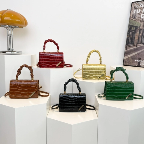 Borsa A Mano Da Donna Con Stampa Coccodrillo In Pelle Sintetica Lucida Piccola Borsa A Tracolla Quadrata Con Manico A Pieghe Dettagli Oro