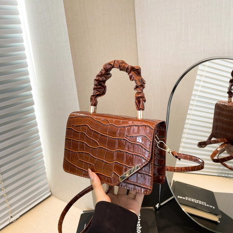 Borsa A Mano Da Donna Con Stampa Coccodrillo In Pelle Sintetica Lucida Piccola Borsa A Tracolla Quadrata Con Manico A Pieghe Dettagli Oro