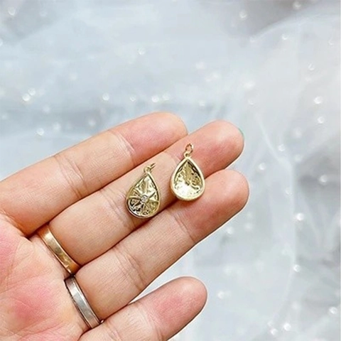 Vergoldete Messing Himmlische Charms Mond Sterne Kompass Sonne Anhänger Mit Zirkonia Emaille Für DIY Schmuckherstellung Damen