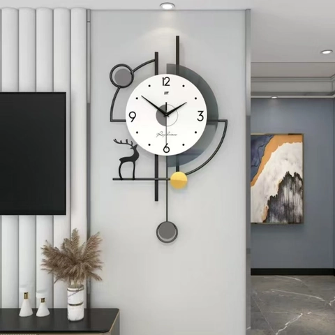 Orologio da Parete Geometrico Minimalista Moderno Telaio in Metallo Silhouette di Cervo Pendolo Movimento Silenzioso Arredo per Soggiorno