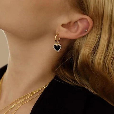 Vintage Brass Gold Plated Heart Stud Earrings For Women Rhinestone Embellished Heart Dangle Earrings Fashion Jewelry Gift