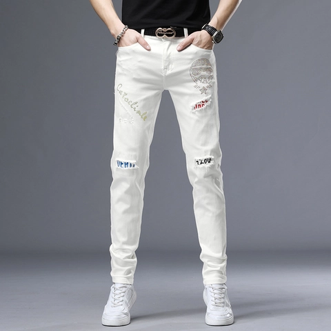 Herren Weiße Zerrissene Jeans Slim Fit Distressed Denim Hose Mit Totenkopf Strass Stickerei Streetwear Lässige Hosen