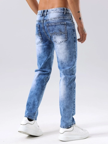 Herren Slim Fit Straight Denim Jeans Vintage Hellblau Acid Wash Stickerei Rückentasche Mode Urban Street Denim Hose