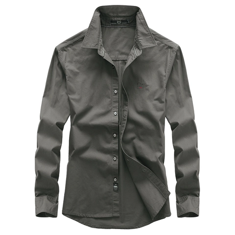 Herren Casual Baumwolle Langarmhemd Button Down Umlegekragen Stickerei Einfarbig Workwear Cargo Stil Tops Für Männer