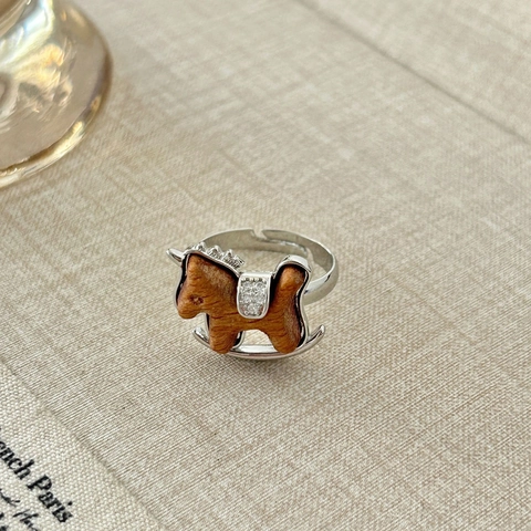 Vintage Wooden Rocking Horse Adjustable Open Ring And Wax Cord Pendant Necklace Set For Women Copper Alloy Retro Jewelry