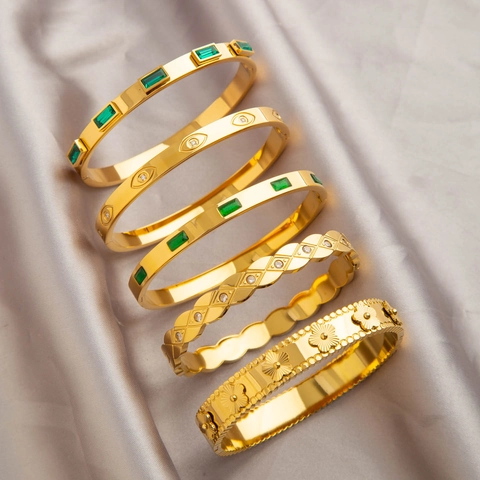 Vintage Titaniumstaal Vergulde Armband Voor Vrouwen Smaragdgroen Zirkonia Boze Oog Gereste Strass Ingelegde Armband Mode Sieraden Huwelijkscadeau