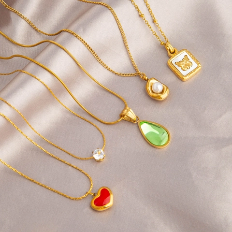 Franse Lichte Luxe Titanium Stalen Ketting Voor Vrouwen Niet-Vervagende Vergulde Geometrische Hanger Minimalistische Sieraden Sleutelbeenketting