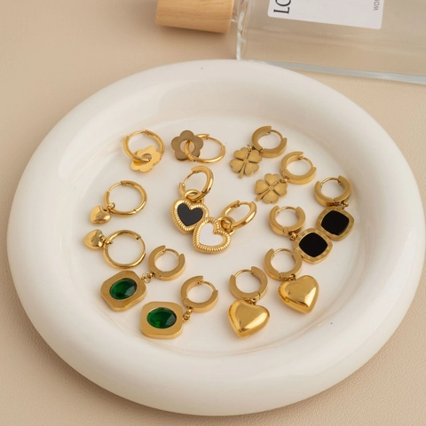 Orecchini a Cerchio in Acciaio Inossidabile Vintage Francese Per Donna Placcati Oro Cuore Lettera B Perla Artificial Trifoglio Moneta Pendenti Gioielli