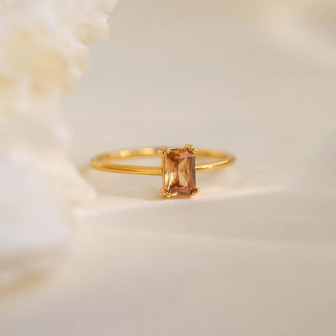 Luxury Gold Plated Copper Zirconia Ring Elegant Emerald Cut Champagne Stone Minimalist Vintage Finger Ring For Women Jewelry