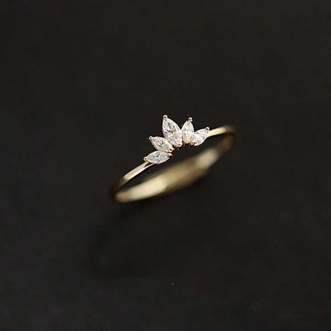 925 Sterling Silver Crown Ring For Women Marquise Cut Rhinestone Inlaid Elegant Minimalist Finger Ring Fashion Jewelry Gift