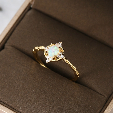 French Vintage Luxury Gold Plated Copper Oval White Opal Ring With Zircon Inlaid Adjustable Fashion Jewelry For Women