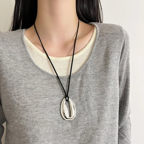Collana con Pendente a Conchiglia in Rame alla Moda per Donna Catena del Maglione in Corda di Pelle Cerata Lunga Gioielli da Spiaggia Bohemian