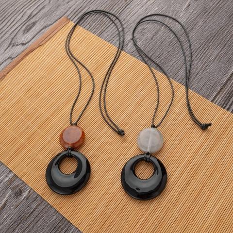 Vintage New Chinese Style Long Pendant Necklace Natural Stone Sandalwood Gourd Circular Ring Geometric Sweater Chain Women Jewelry