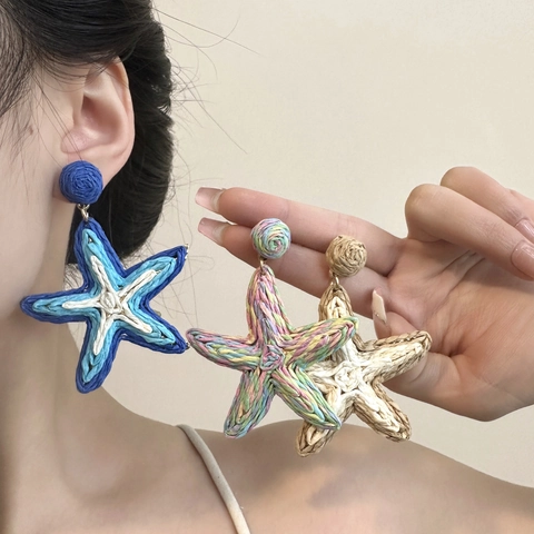 Bohemian Oversized Woven Starfish Dangle Earrings For Women Alloy Straw Weaving Summer Beach Vacation Fashion Jewelry