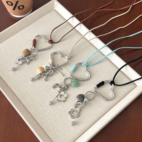 Vintage Heart Carabiner Long Pendant Necklace For Women Copper Metal Flower Animal Lucky Tag Korean Velvet Rope Sweater Chain Jewelry